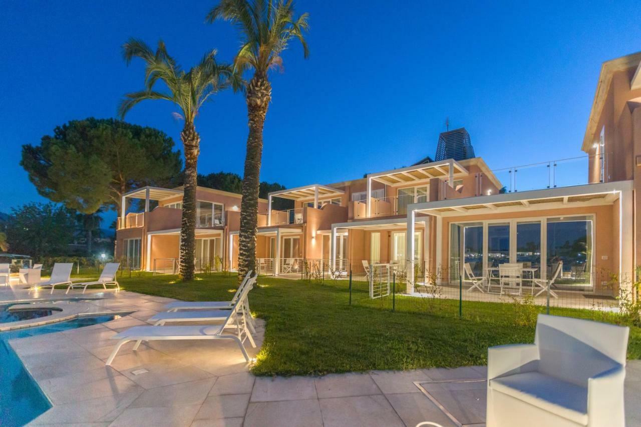 Residence Delfino, Portorosa Фурнарі Екстер'єр фото