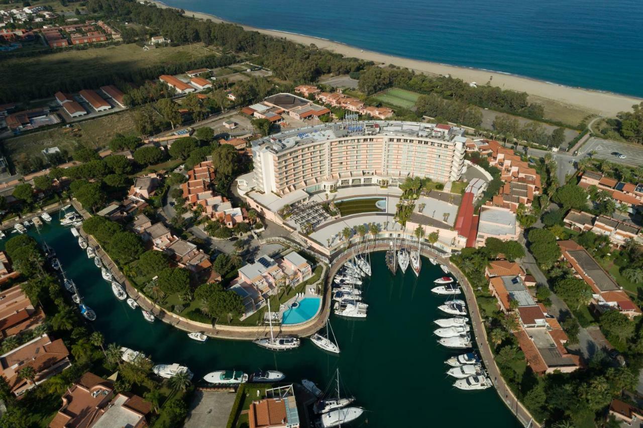 Residence Delfino, Portorosa Фурнарі Екстер'єр фото