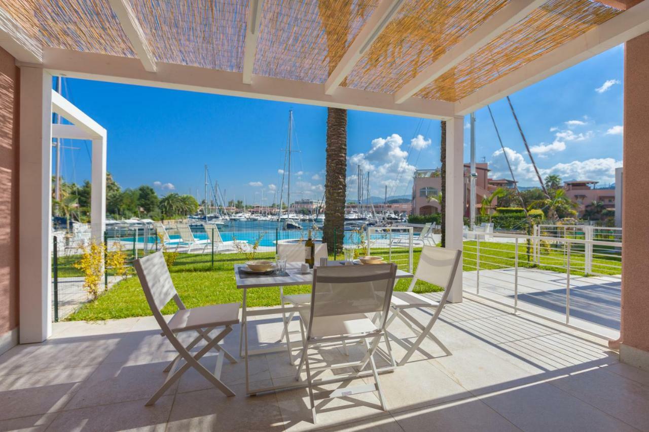 Residence Delfino, Portorosa Фурнарі Екстер'єр фото